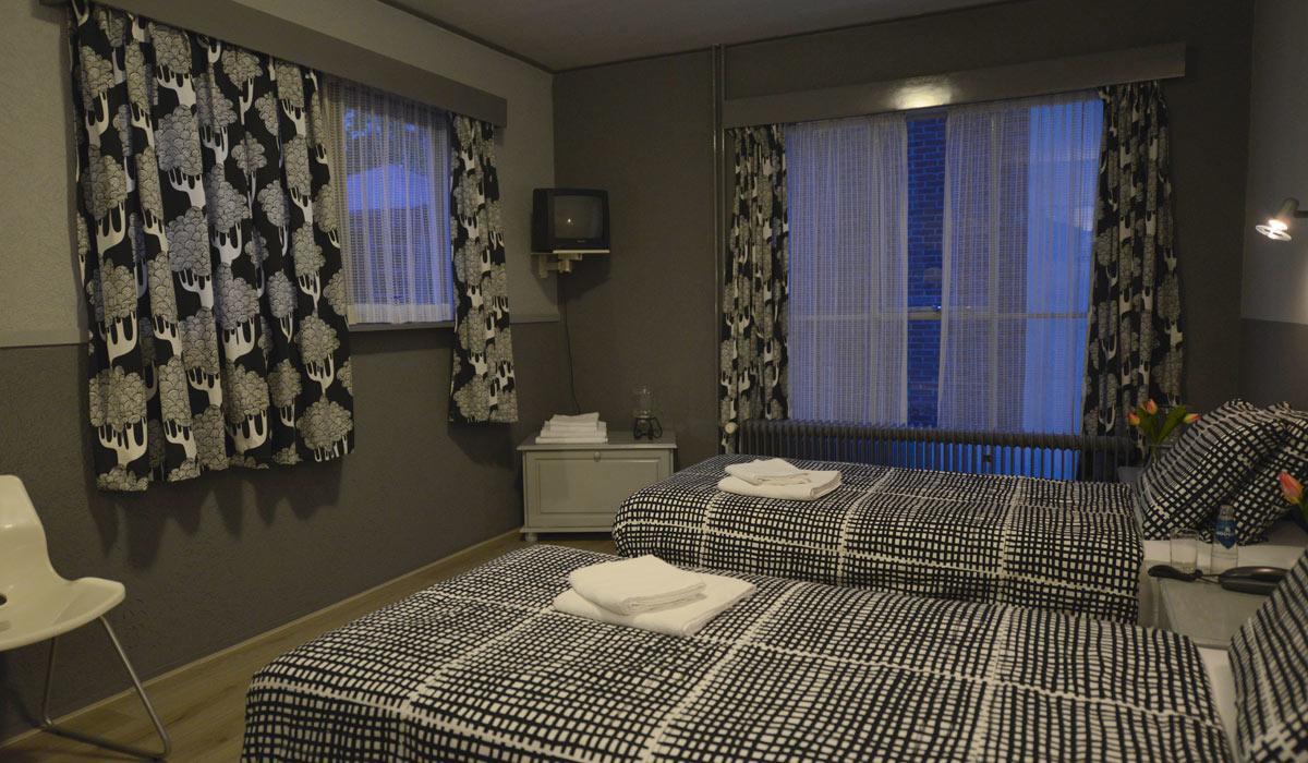 Hotel Den Berg Geertruidenberg Esterno foto