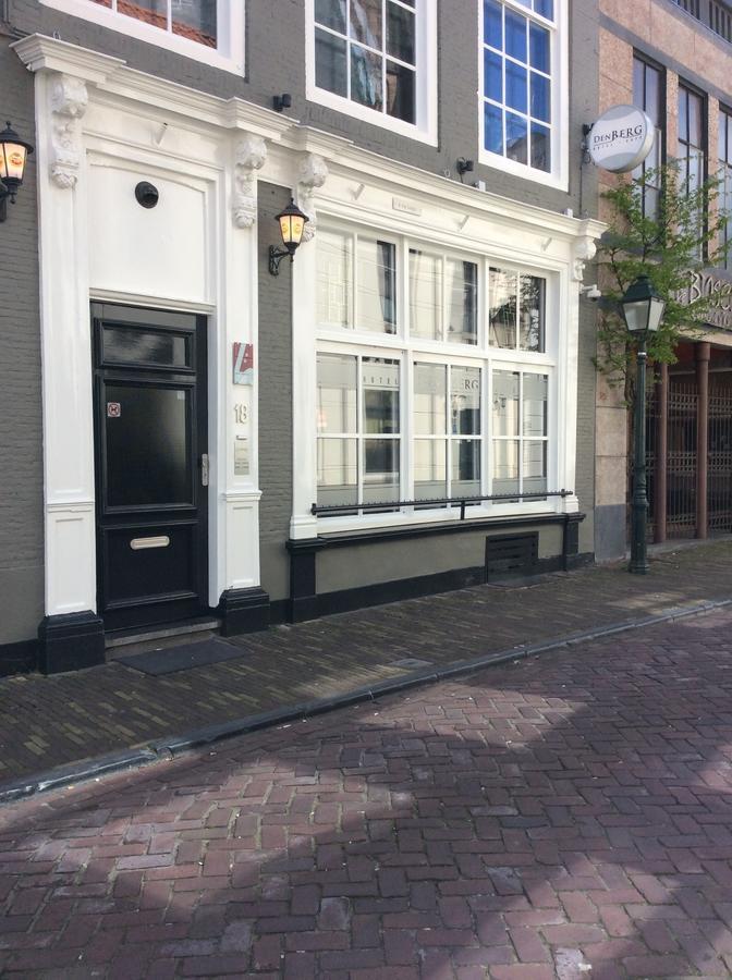 Hotel Den Berg Geertruidenberg Esterno foto